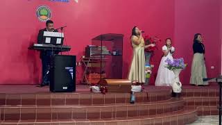 Adorando a nuestro Dios, Cover a Quien ire.